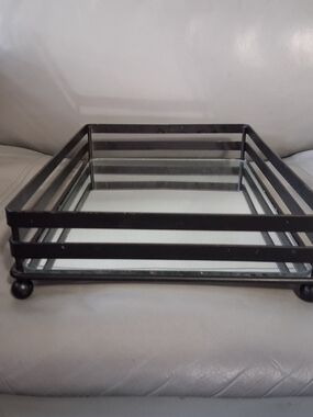 Bino Mirrored Vanity Tray